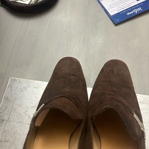 Gorgeous brown velvet shoes